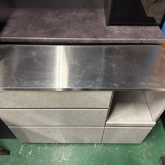 定価55000円の品！！ステンレス天板キッチンカウンターの画像