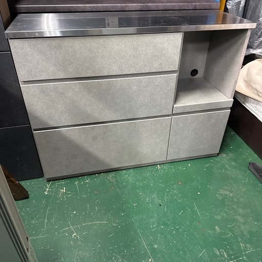定価55000円の品！！ステンレス天板キッチンカウンター