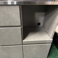 定価55000円の品！！ステンレス天板キッチンカウンターの画像