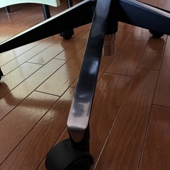 無料で差し上げます｜オフィスチェア（ヘッドレスト付き）の画像