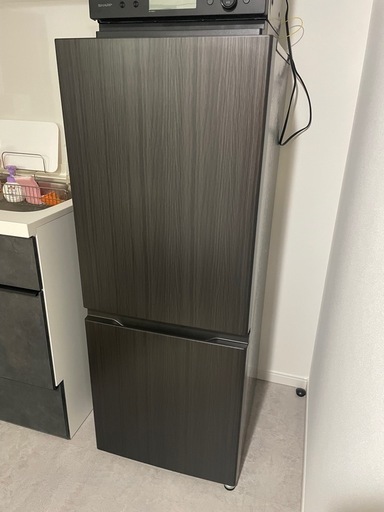 【美品】AQUA 2ドア冷蔵庫 AQR‑20E4(K)（2025年製・ウッドブラック）