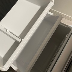 【美品】AQUA 2ドア冷蔵庫 AQR‑20E4(K)（2025年製・ウッドブラック）の画像