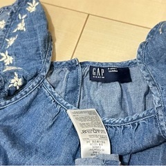 100USED GAPのデニムサロペットの画像
