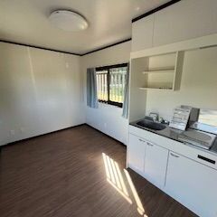 スーパーハウス4坪　3点ユニット、ミニキッチン付きの画像