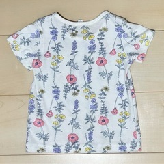 90USED お花のトップスの画像
