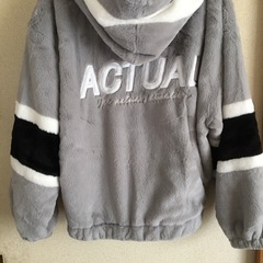 レディース　ボアジャケットの画像