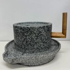 そばの臼の画像