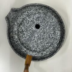 そばの臼の画像