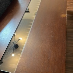 a.flatのクミ・ガラス・ローテーブルの画像