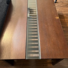 a.flatのクミ・ガラス・ローテーブルの画像