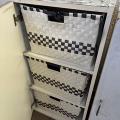 3段ボックスの画像