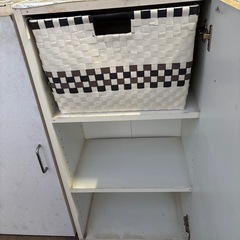 3段ボックスの画像