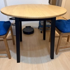 IKEAデスクチェアセット
　PINNTORP ピントルプの画像