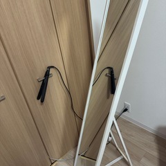 IKEA 鏡の画像