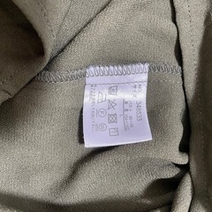 レディースL カーキ 長袖 トップスの画像