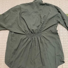 レディースL カーキ 長袖 トップスの画像