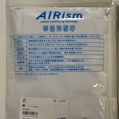 未使用メンズTシャツ4点セット紳士男性用UNIQLO ユニクロエアリズムマイクロメッシュクルーネック（半袖）GU ジーユーCREWNECKT-SHIRT クルーネックＴシャツblack ブラック黒色系NATURALナチュラル白色系オフホワイトの画像