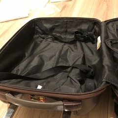 旅行カバンピンクの画像