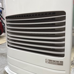 札幌市内配送可 燃焼確認済み 美品 24年製 トヨトミ FF式温風石油ストーブ FF-V4524 木造12畳/コンクリート16畳 の画像