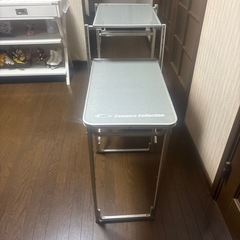 キャンプ用棚の画像
