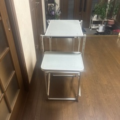 キャンプ用棚の画像