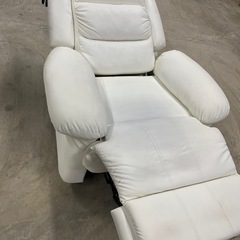 リクライニングソファーの画像