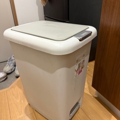 45Lゴミ箱の画像
