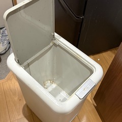 45Lゴミ箱の画像