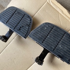ハーレーダビッドソン  フットステップ　左右セットの画像