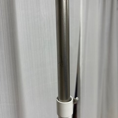 ハンガーラック収納家具の画像