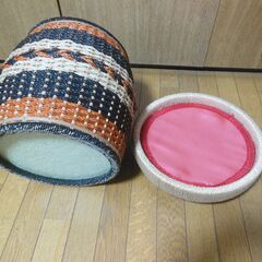 籐製収納付き座椅子の画像