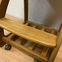 子ども用の椅子の画像