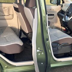 ★エマージェンシーブレーキ★アラウンドビューモニター★アイドリングストップ★プッシュスタート★車検2年付きの画像