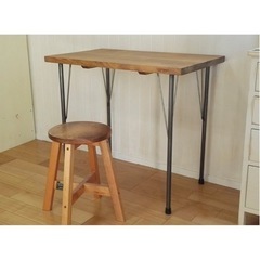 テーブルの脚の画像