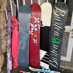 【お話し中】0円❗️スノーボード板 スキーおまとめの画像