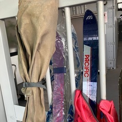 【お話し中】0円❗️スノーボード板 スキーおまとめの画像
