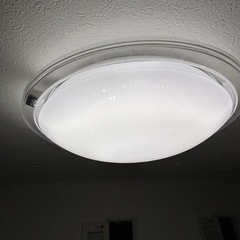 東芝LED シーリングライト（ホワイト）照明器具　66cmの画像