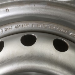 ニッサンADバン　ホイール（キャップ付き）4本の画像