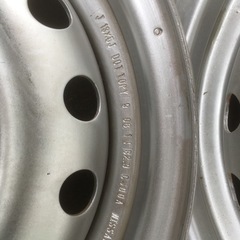 ニッサンADバン　ホイール（キャップ付き）4本の画像