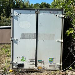 外寸長さ360+20cm ●コンテナ、仕切り有り、横ドア付き、内寸高さ208cm ●キャンプ場.お庭.離れ.作業場.工具道具物置 ●福岡 No.6(う)の画像