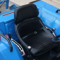 イセキ トラクタ TA210F 21馬力 300時間 4WD 耕耘幅140cm【簡易清掃・下取歓迎】【農機具でっく】【福岡】【トラクター】の画像