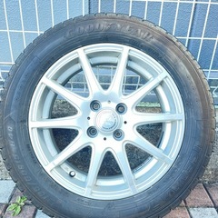 4本185/60R15 スタッドレスタイヤの画像