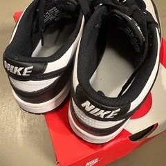 【美品】NIKE DUNK LOW(GS)22.5cmの画像
