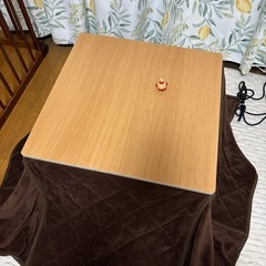 こたつリバーシブルカラー　折りたたみ脚　掛け布団付き　の画像