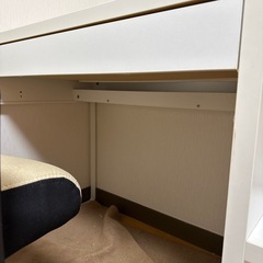 IKEA収納棚付デスクチェアセットの画像