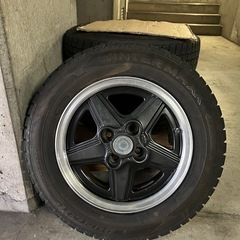 SURF 2001 HUNTER スタッドレスの画像