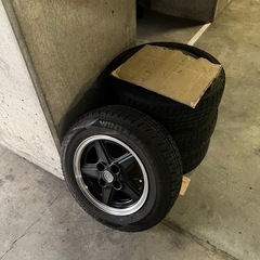 SURF 2001 HUNTER スタッドレスの画像