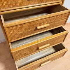 ラタン製4段チェストの画像