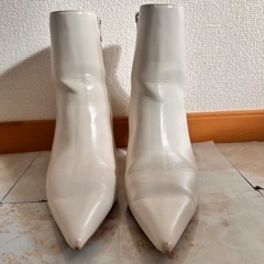 ショートブーツの画像