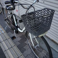 [Panasonic]ViVi(ビビ)DX 26吋電動アシスト自転車 8.9Ahバッテリー+充電器+キー2本付き(ホワイト)の画像